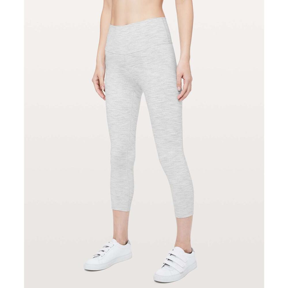 LULULEMON Women's Wunder Under Crop High-Rise Luxtreme 21" Size 2